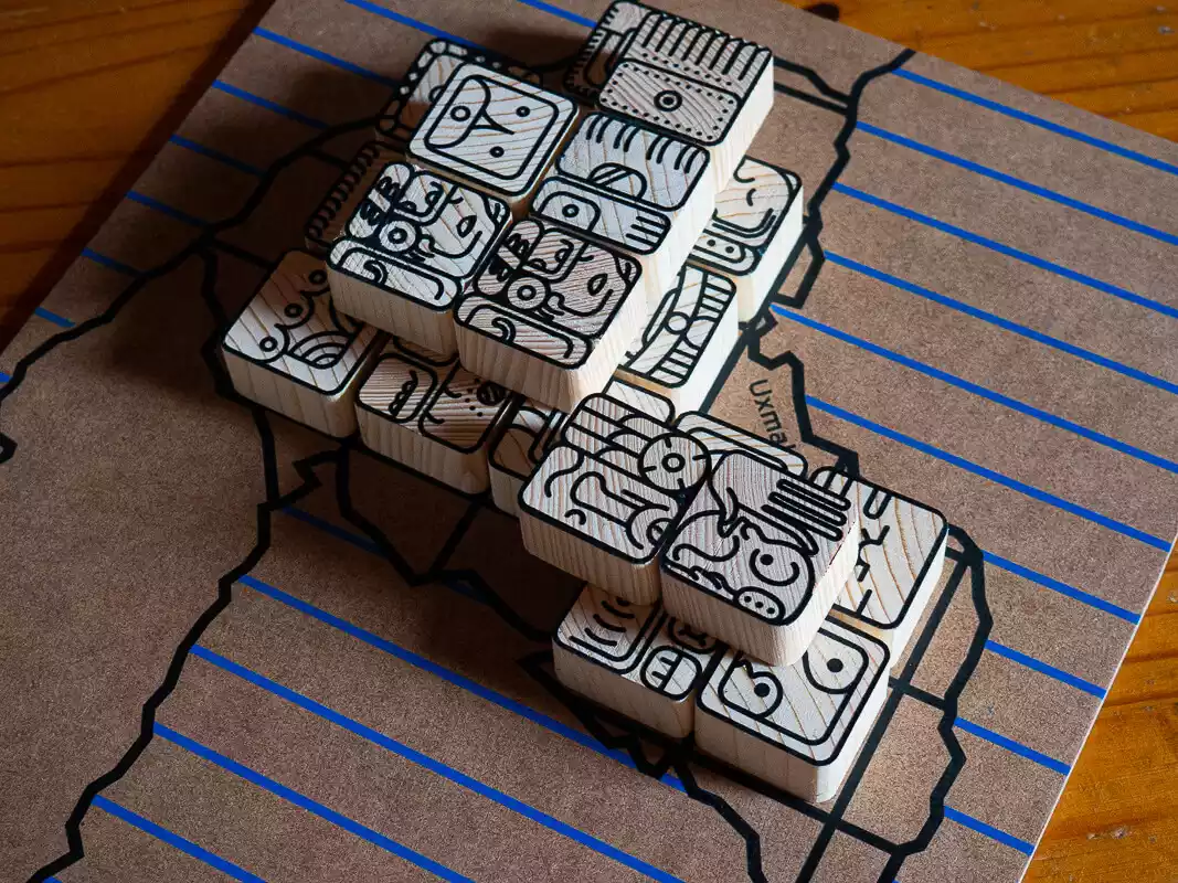 glyphes empilés sur le plateau du Temps des Mayas